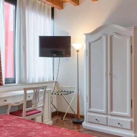 Primotel ブレシア エクステリア 写真