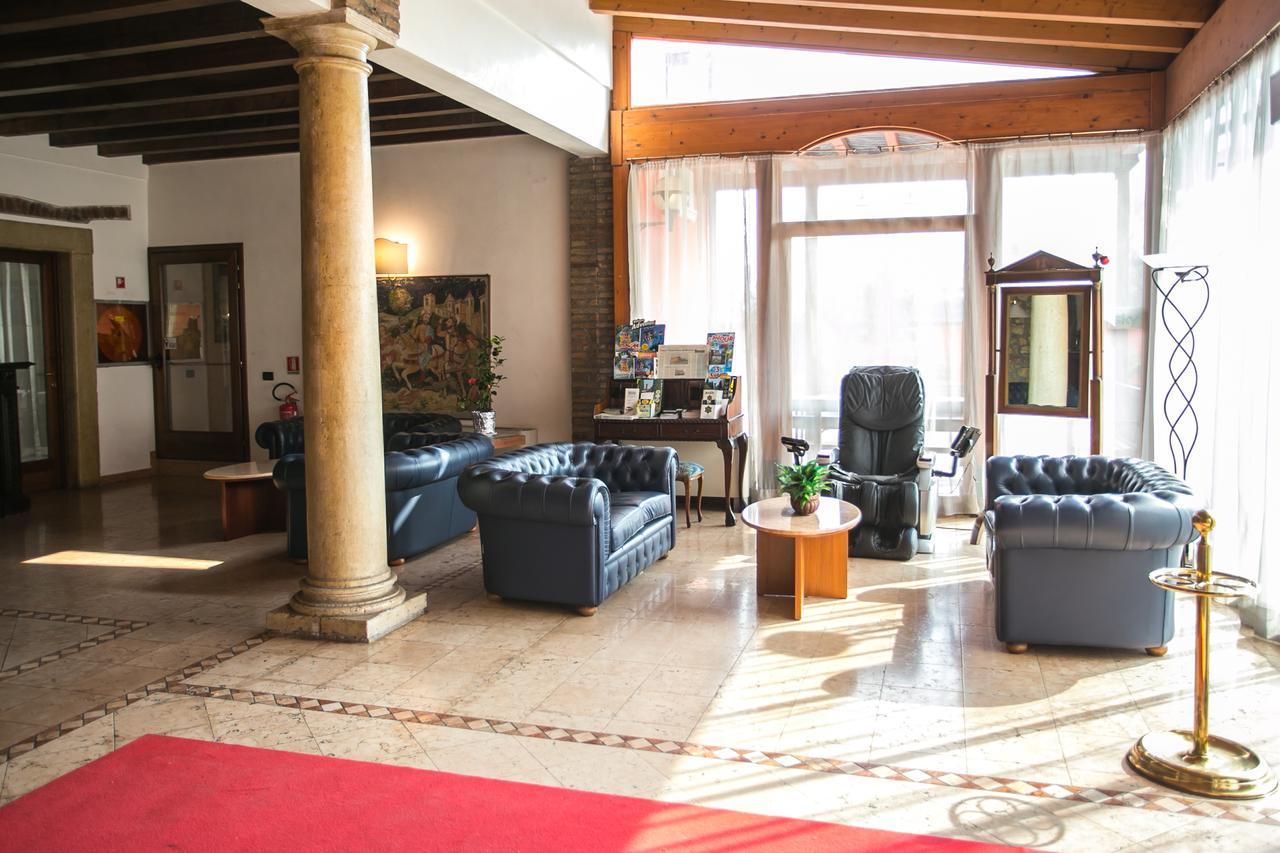 Primotel ブレシア エクステリア 写真